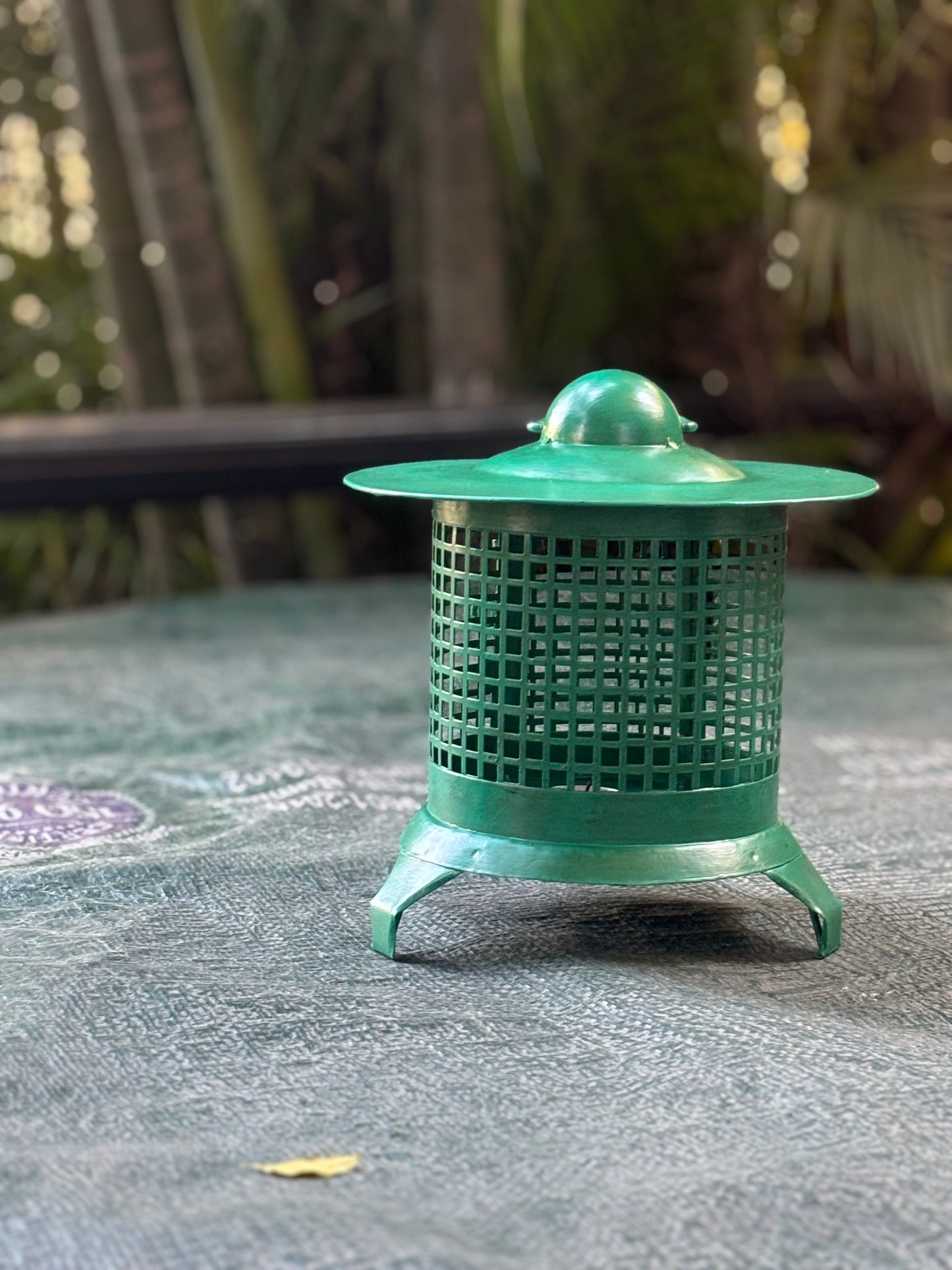 Yukimi Lantern, green