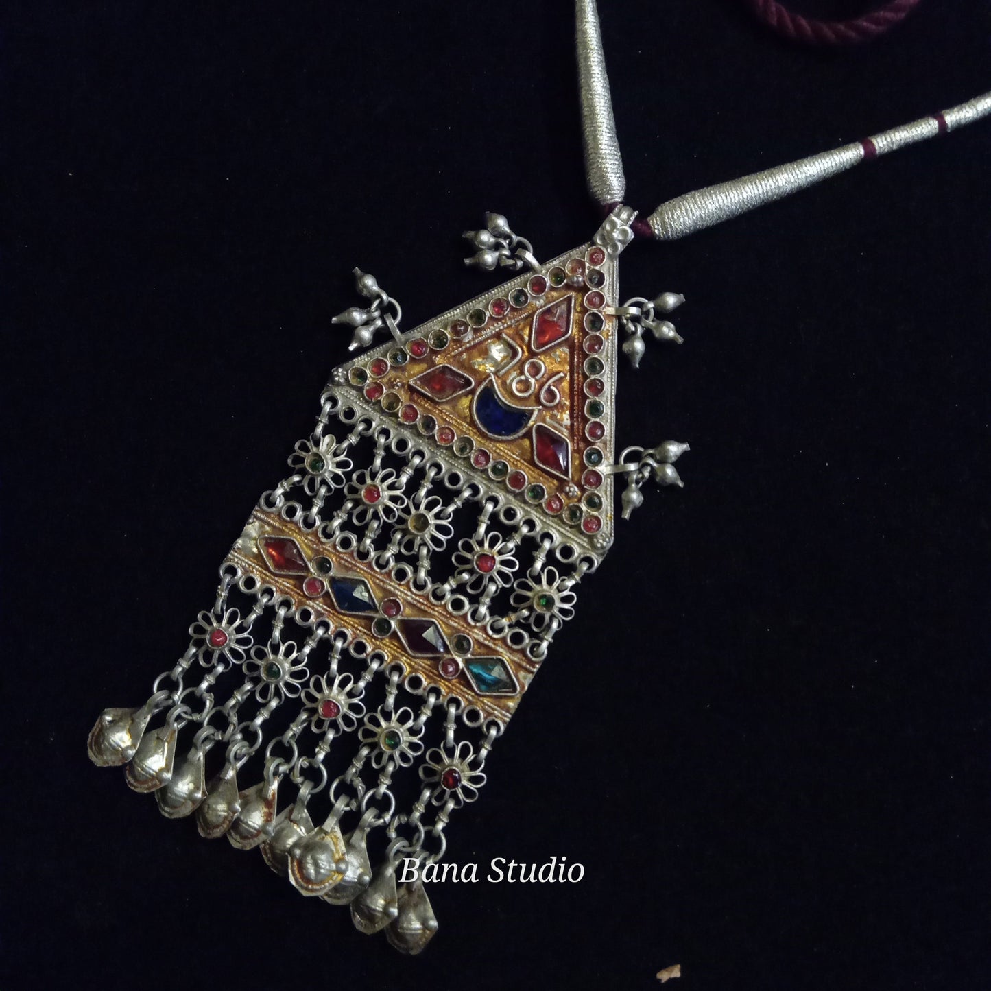 Auspicious Sil Pendant