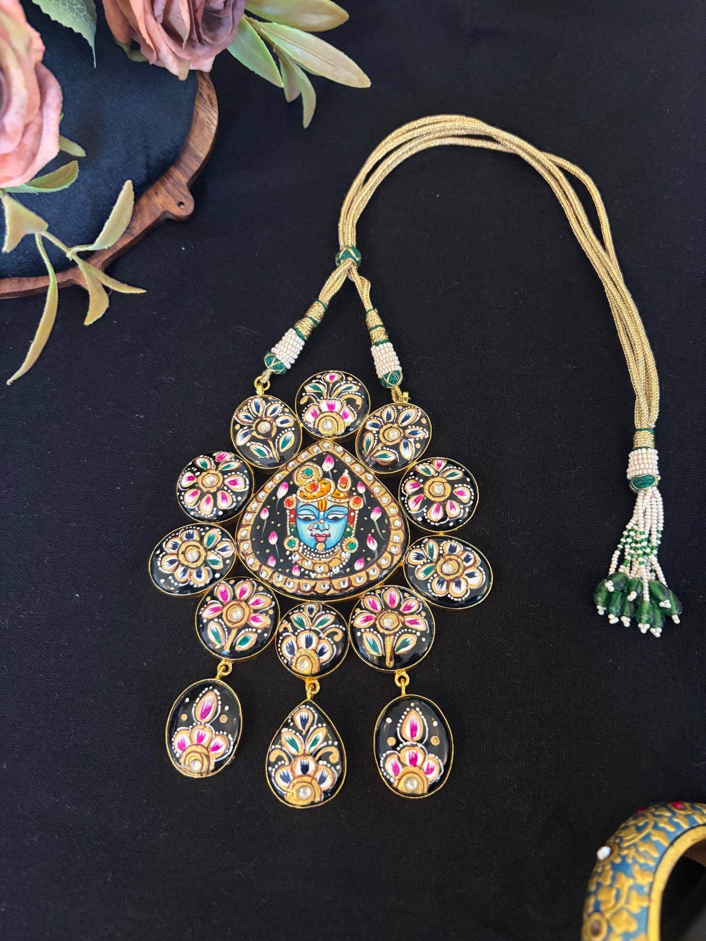 Deva~noor Neckpiece