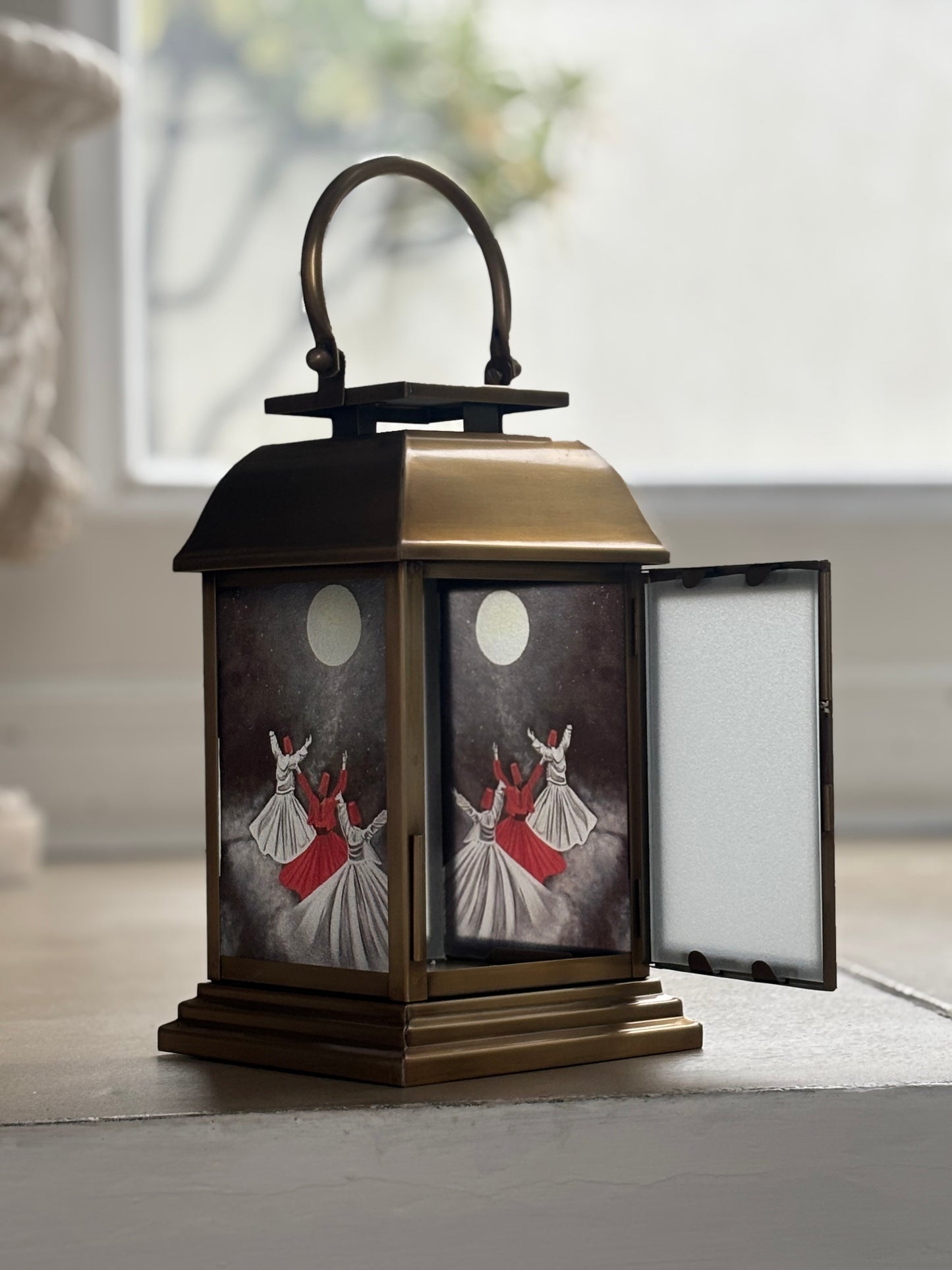 Moonlit Sama Lantern