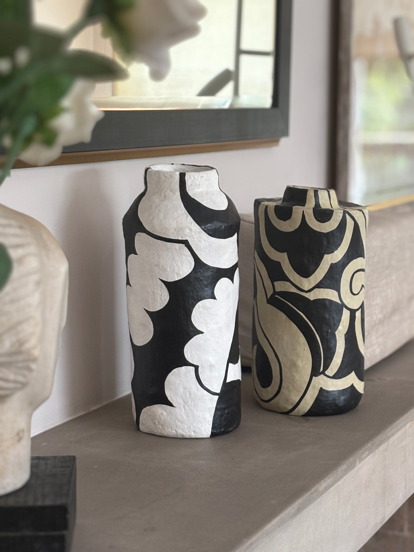 Tanira, Pichwai Art Pot