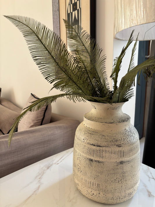 Eira metal pot