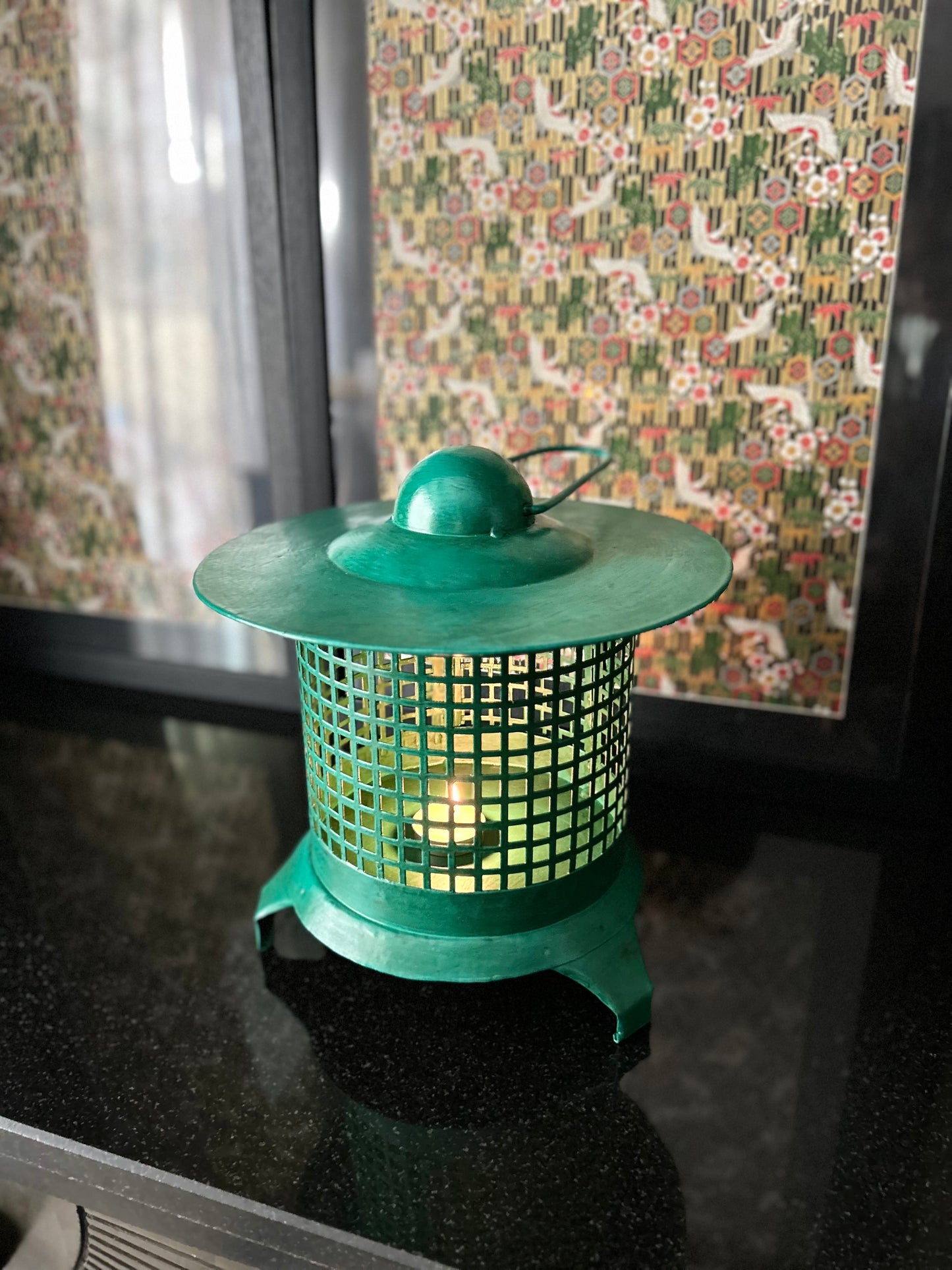 Yukimi Lantern, green