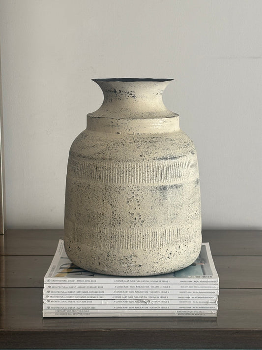 Eira metal pot