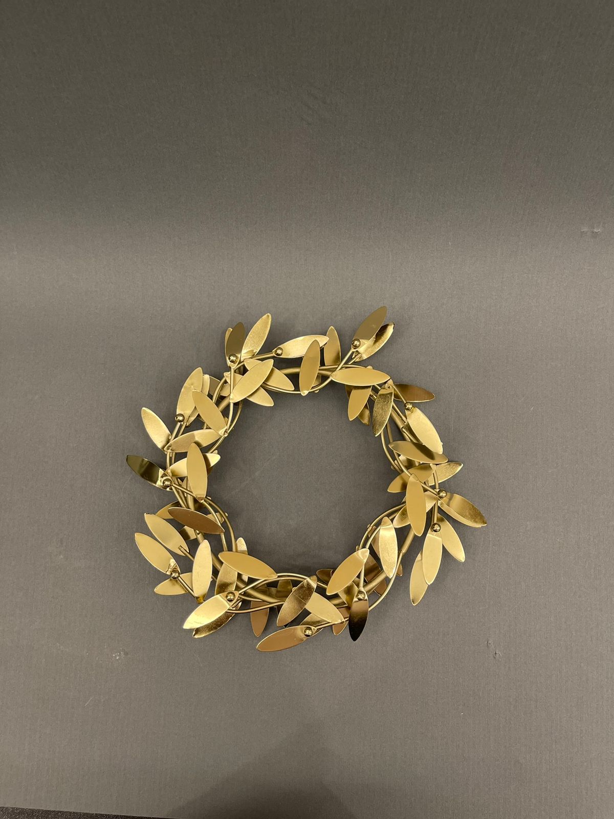 Leafy Gold Crown riser