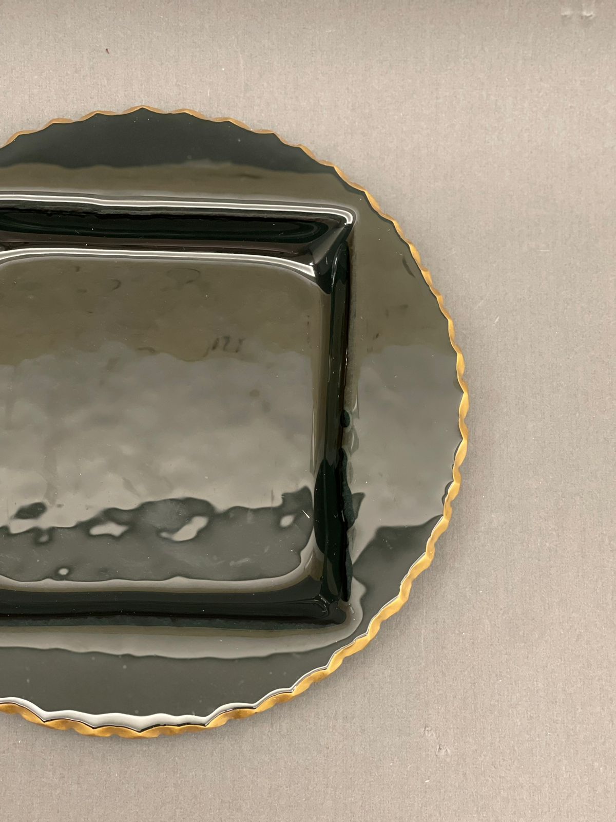 Hilton black platter