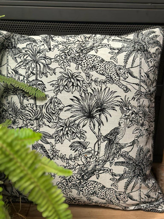 Savannah pattern cushion