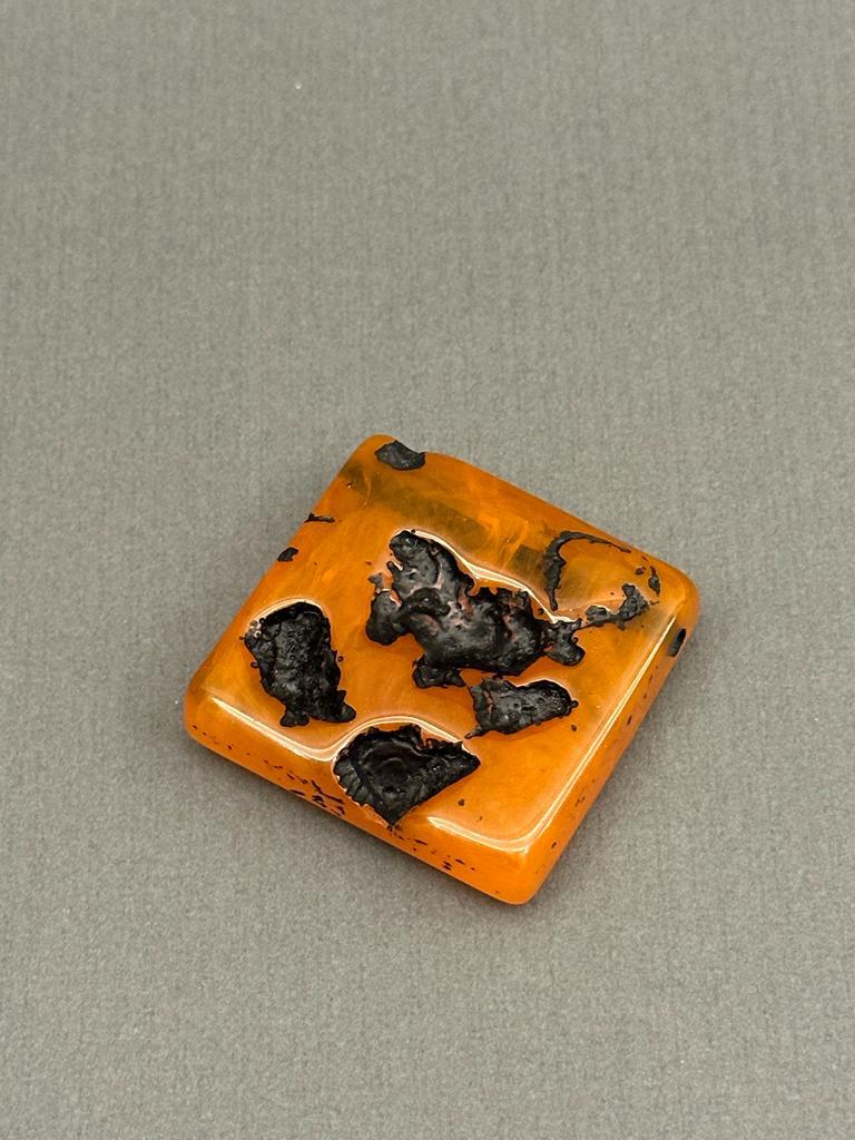 Scallop Metal Napkin Tray with Lava paper weight
