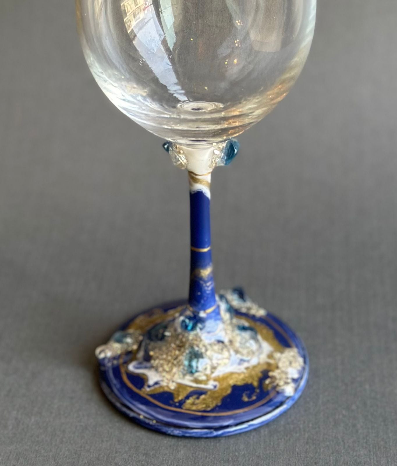 Wine glasses Blue