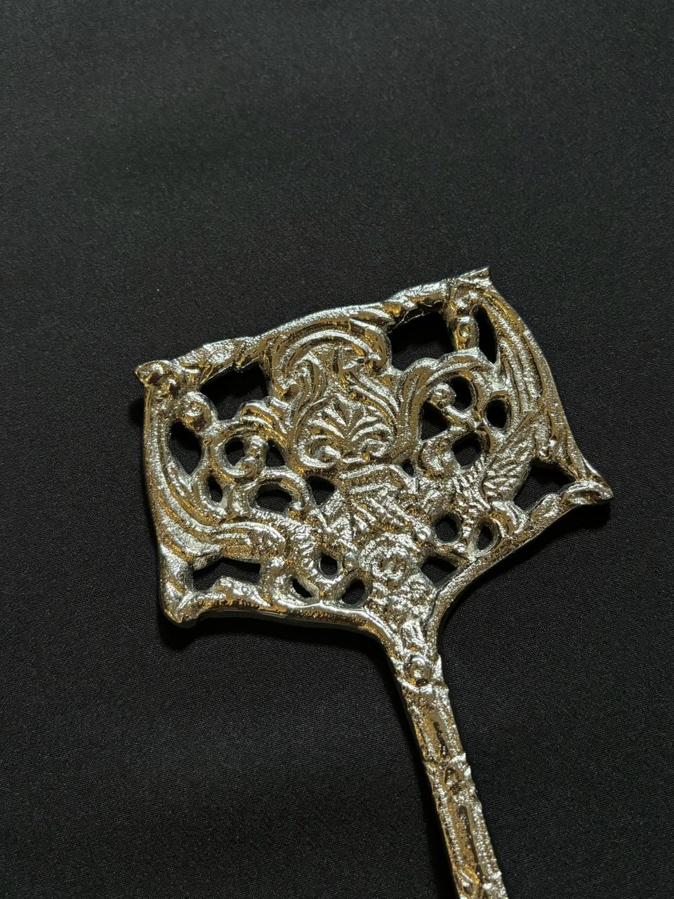 Alanya Brass Cake Lifter, Silver