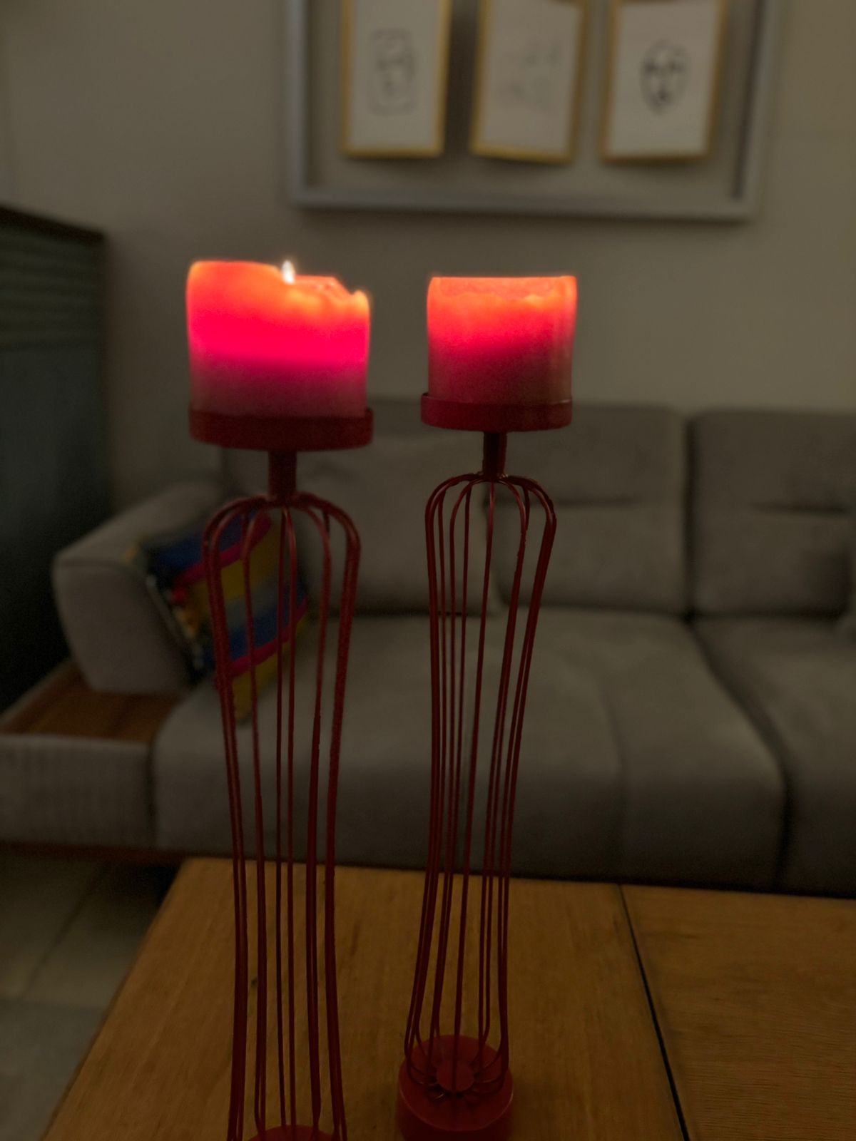 Carmine Red candle stand