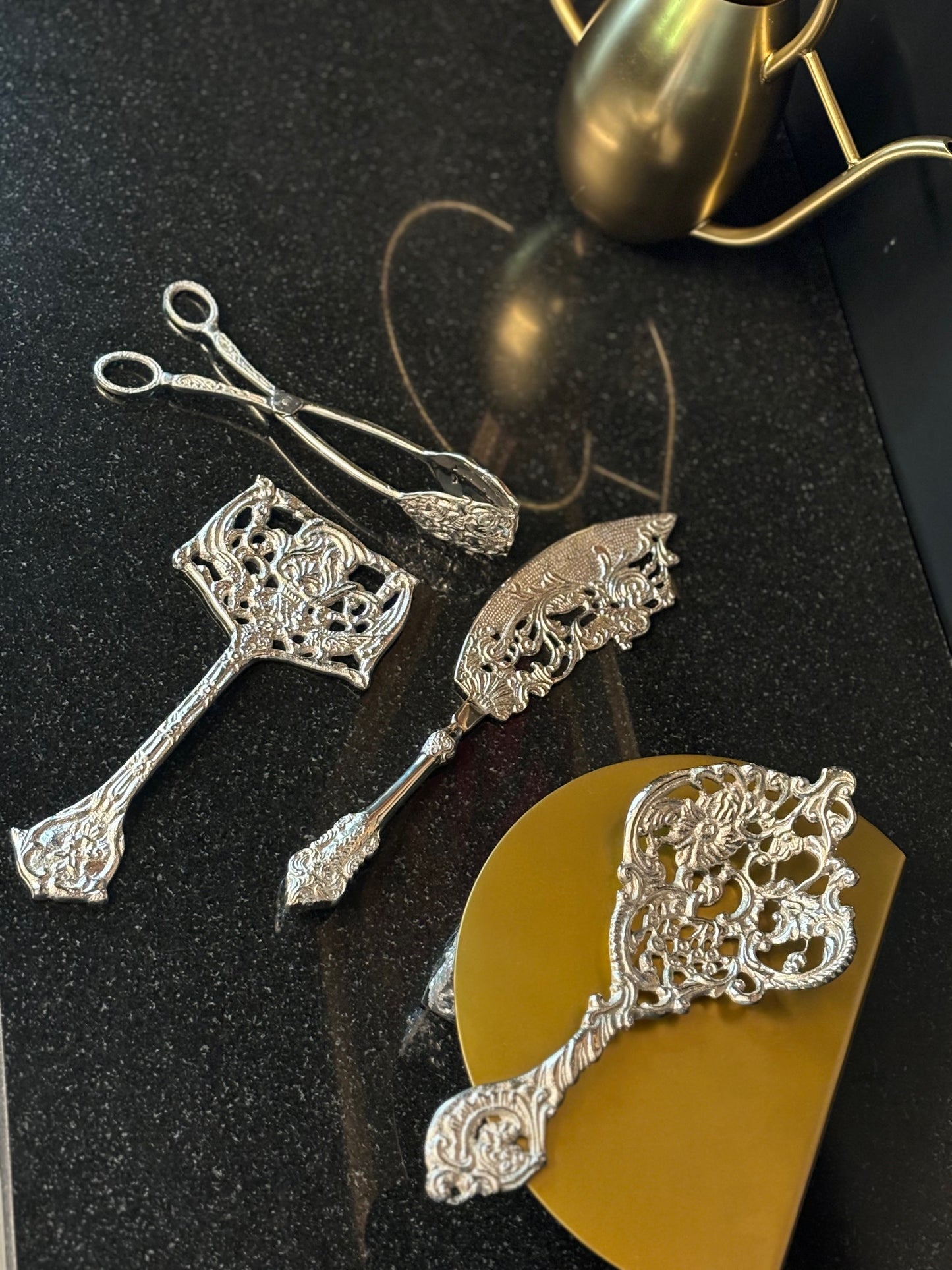 Alanya Brass Tong, Silver