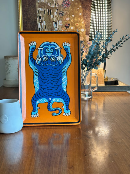 Neel Aranyaka, art tray