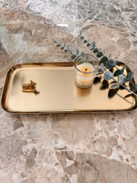 Nandi Grace, metal tray