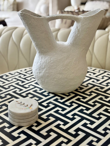 Mrida, sculptural pot