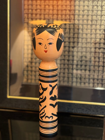 Kokeshi Chisai doll