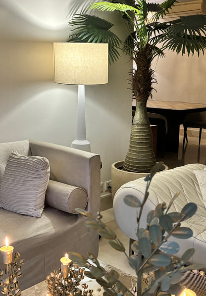 Meru – Tall Table Lamp, white