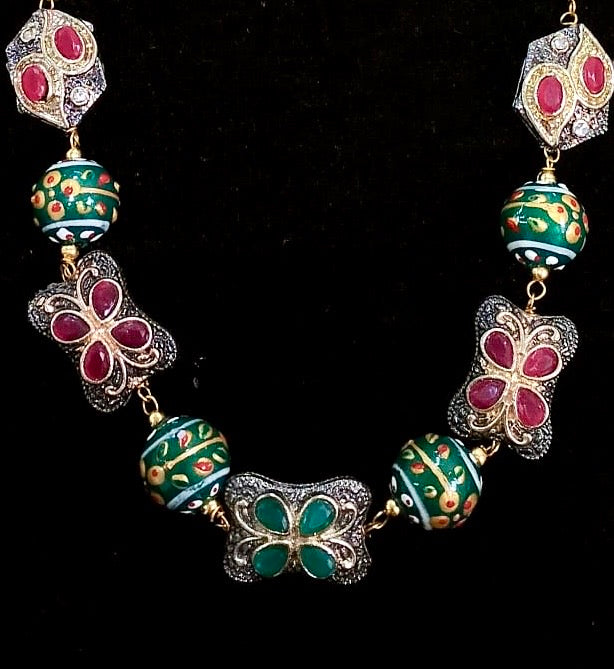 Zarmira neckpiece set