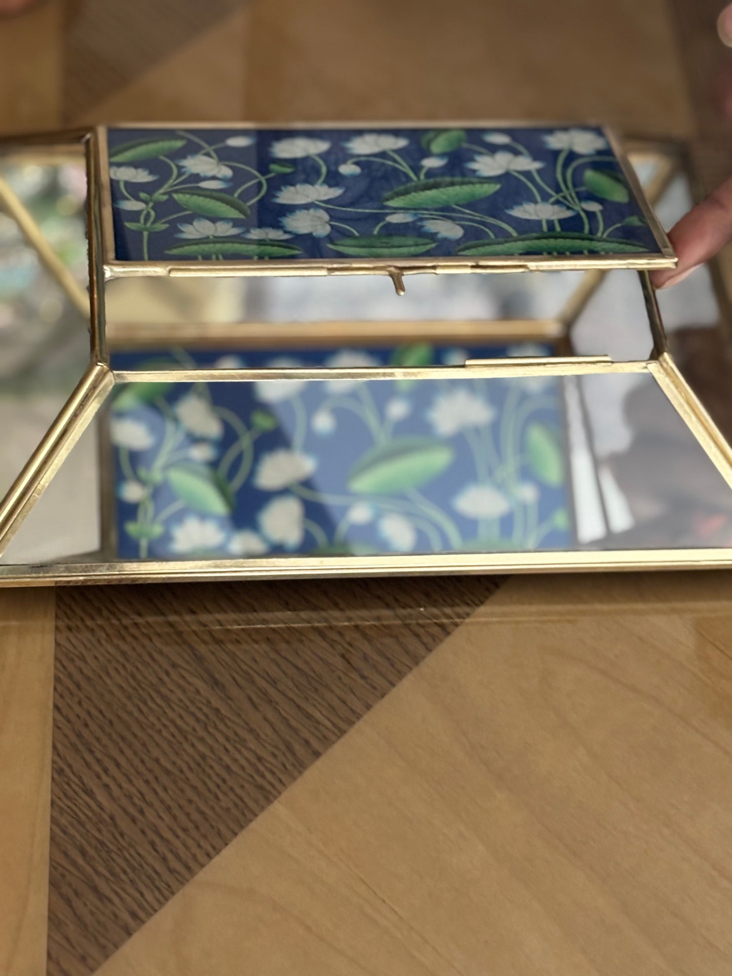 Padma Leela Box