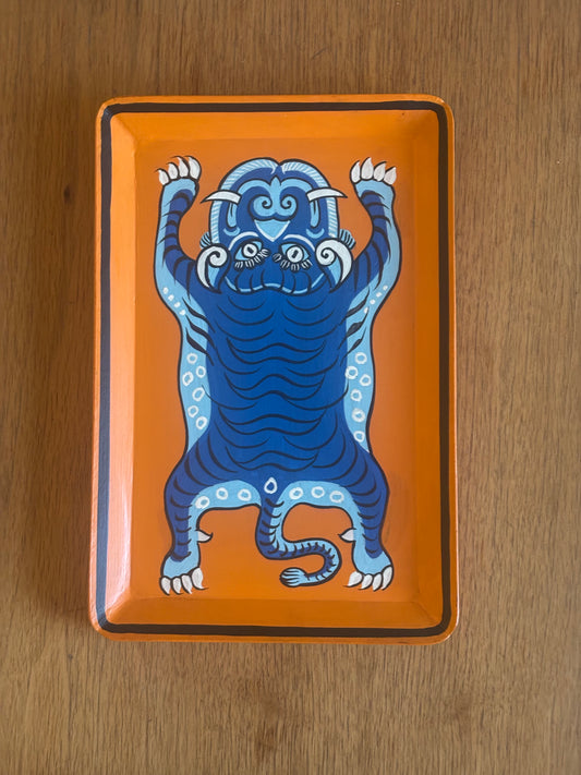 Neel Aranyaka, art tray