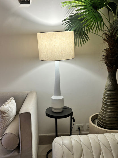 Meru – Tall Table Lamp, white