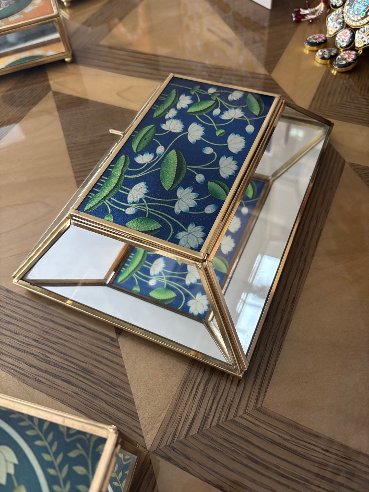 Padma Leela Box