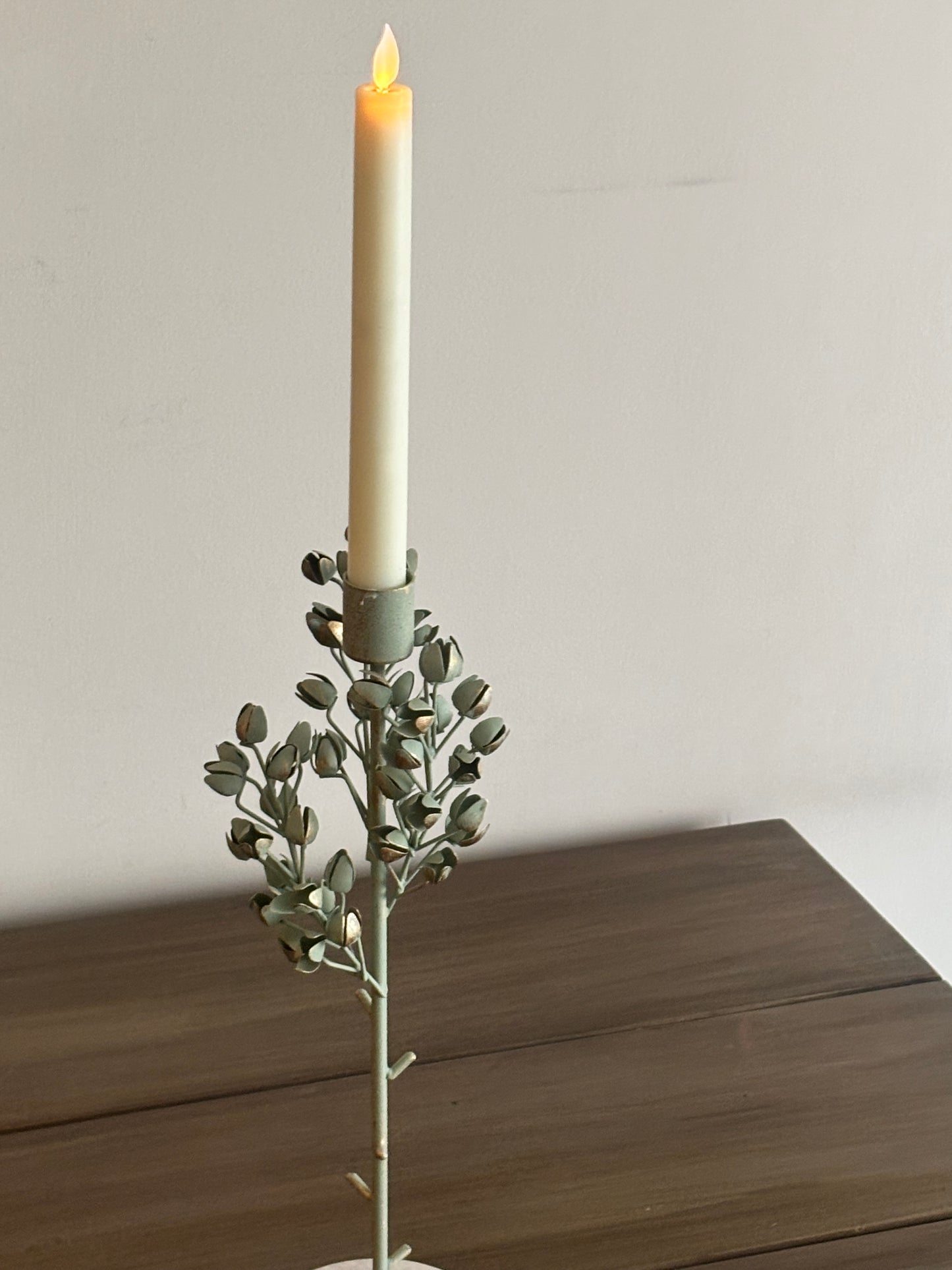 Whispers of Mogra – Sculptural Stems, Medium