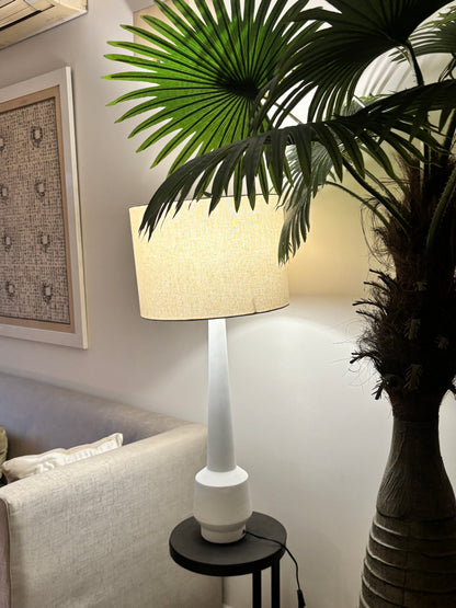Meru – Tall Table Lamp, white