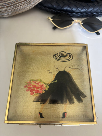 Eloise Mirror Box