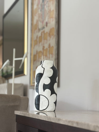 Tanira, Pichwai Art Pot