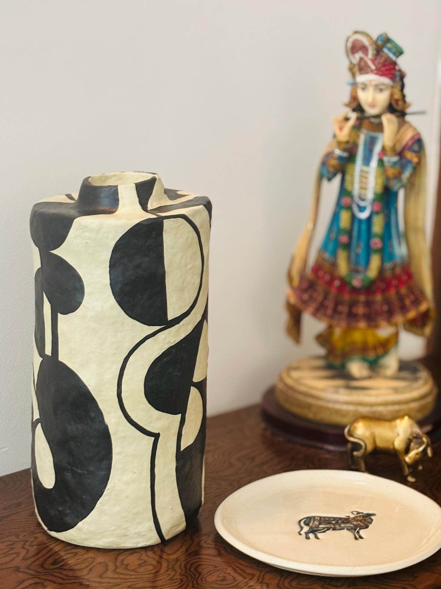 Varnika, Pichwai Art Pot