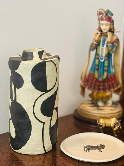 Varnika, Pichwai Art Pot