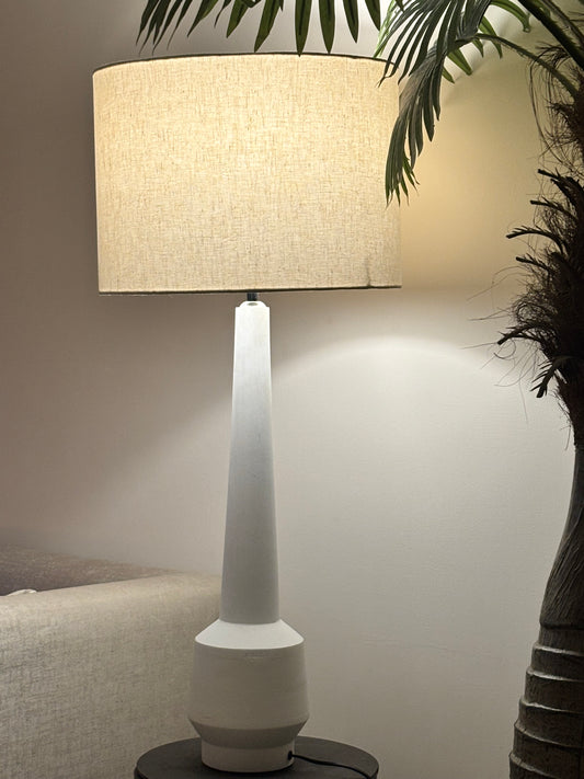 Meru – Tall Table Lamp, white