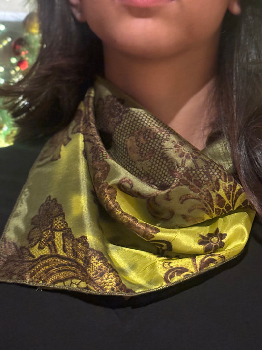 Mora Olive Bloomfield