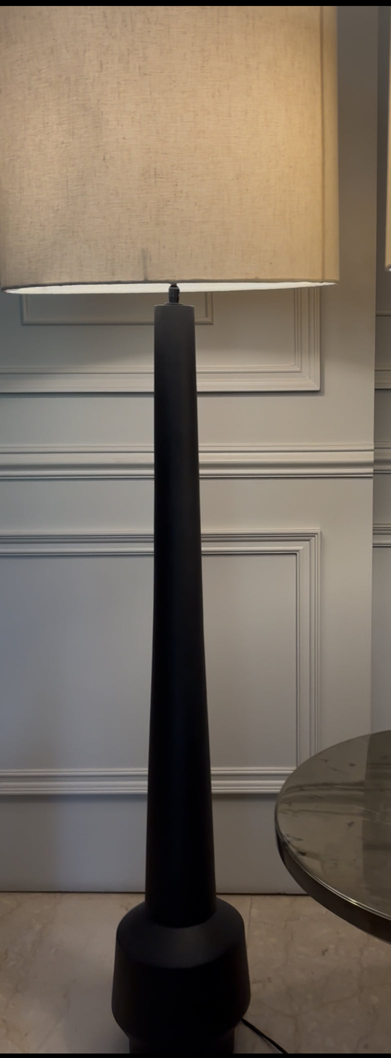 Aranya Sthumbh – Floor Lamp, Black