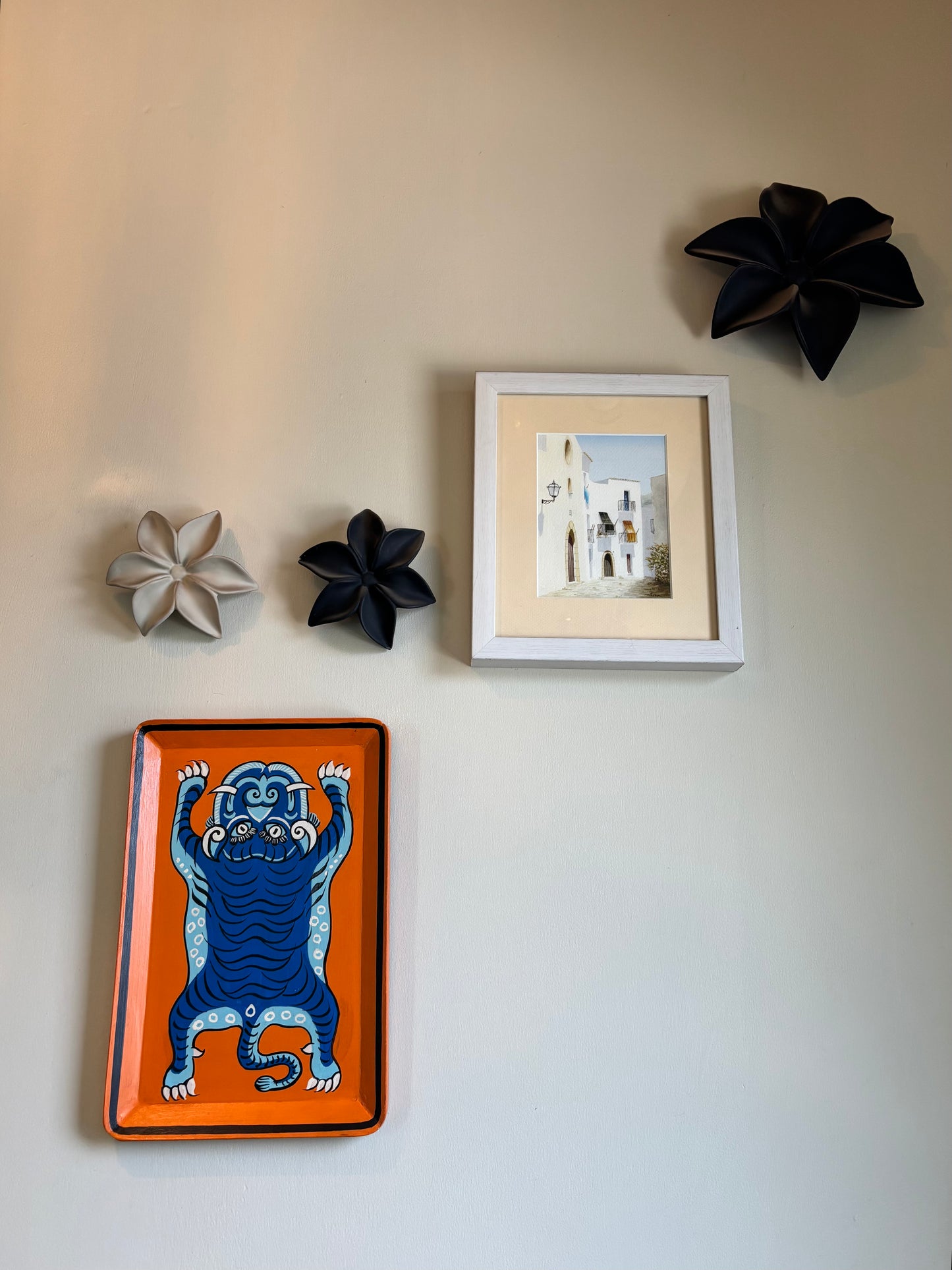 Neel Aranyaka, art tray