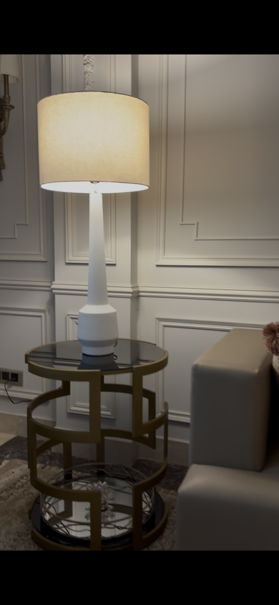 Meru – Tall Table Lamp, white