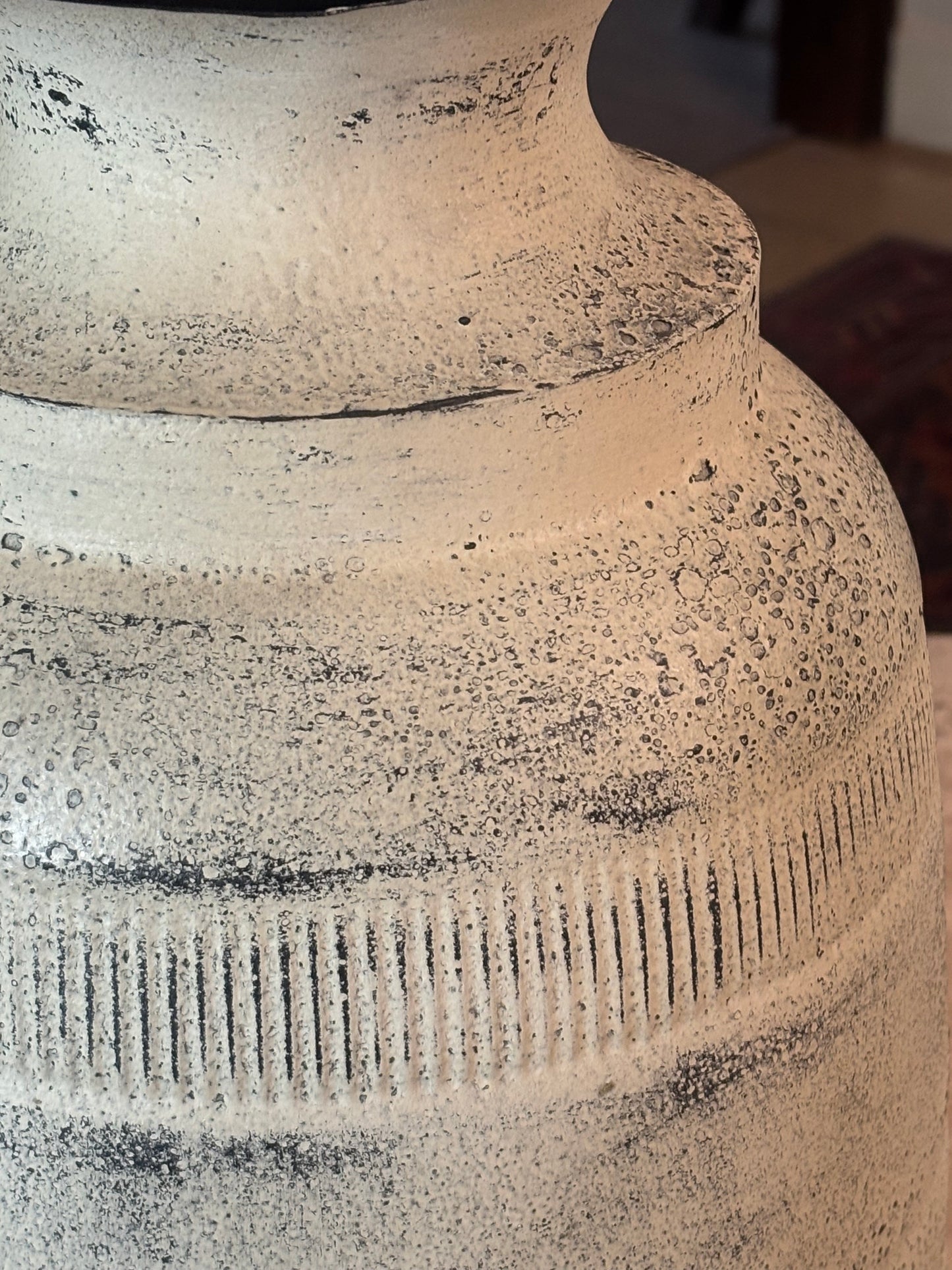 Eira metal pot