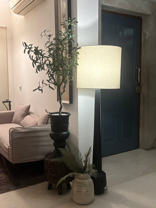 Aranya Sthumbh – Floor Lamp, Black