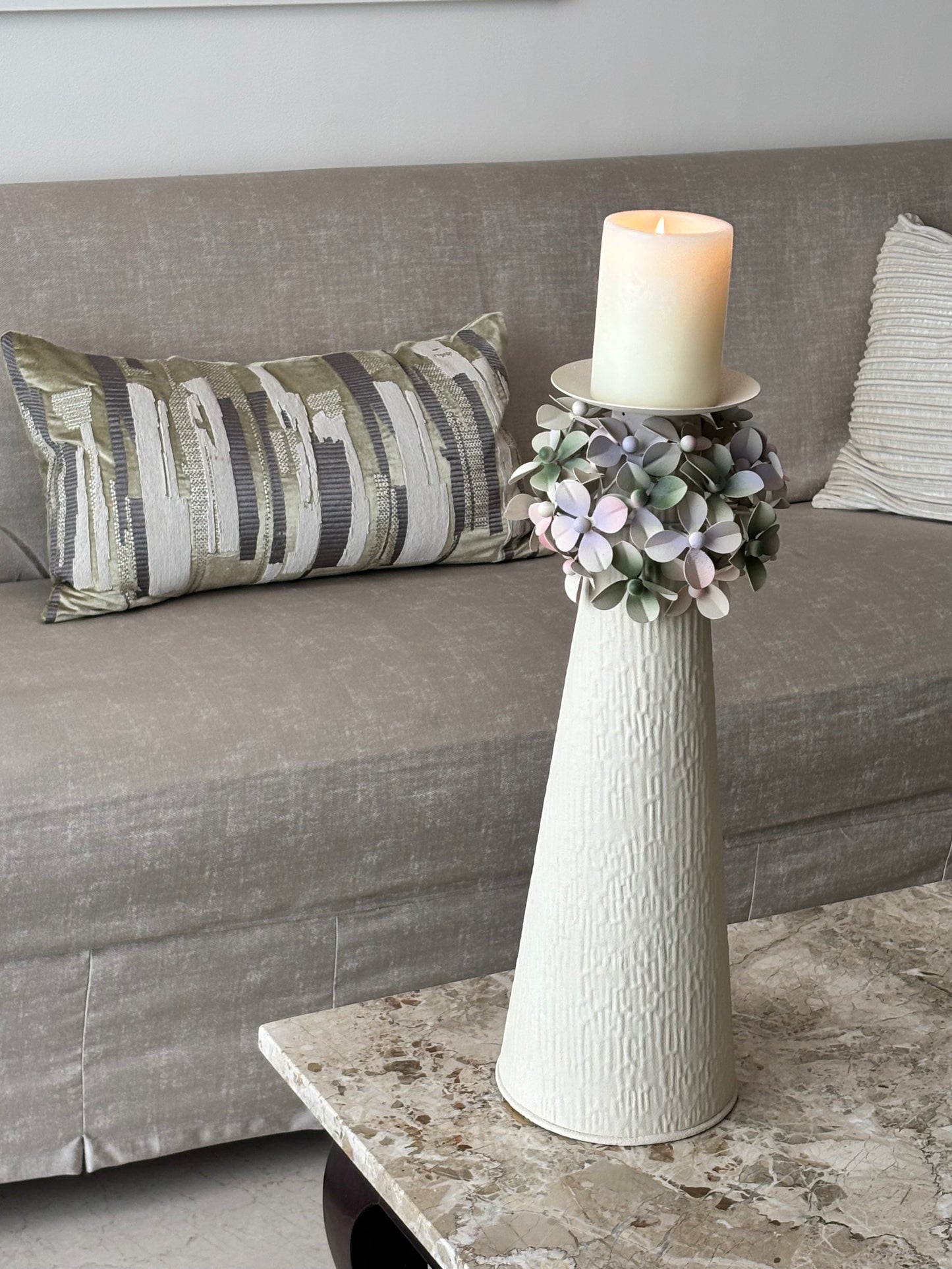 Jyoti floret, Candle Pillar