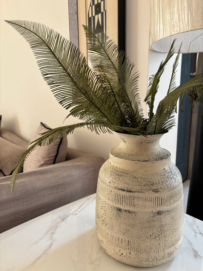 Eira metal pot