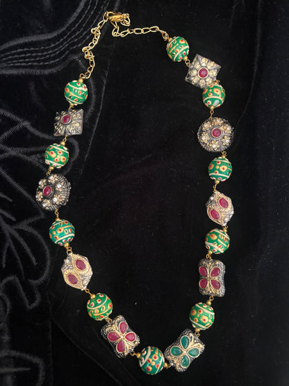 Zarmira neckpiece set