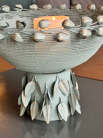 Pushpa Urli – Eternal Bloom Vessel