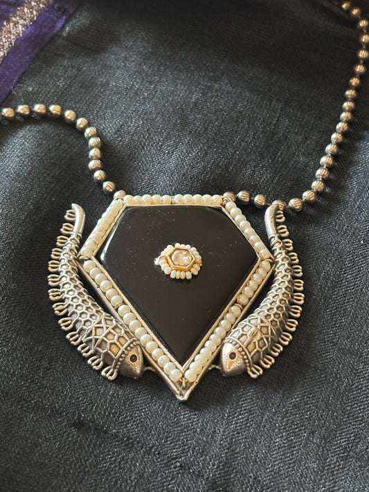 Naadia pendant on metal beads string