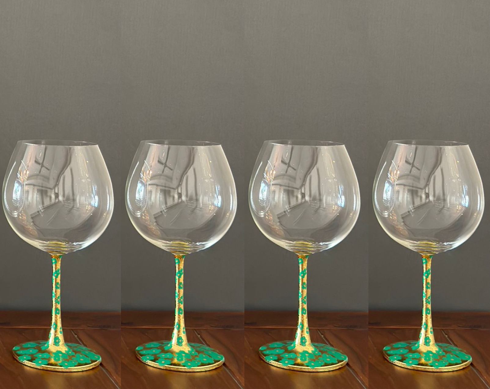 Gin/red wine goblets Green flower