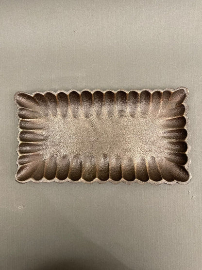 Image of Scallop Metal Tray from august.org.in