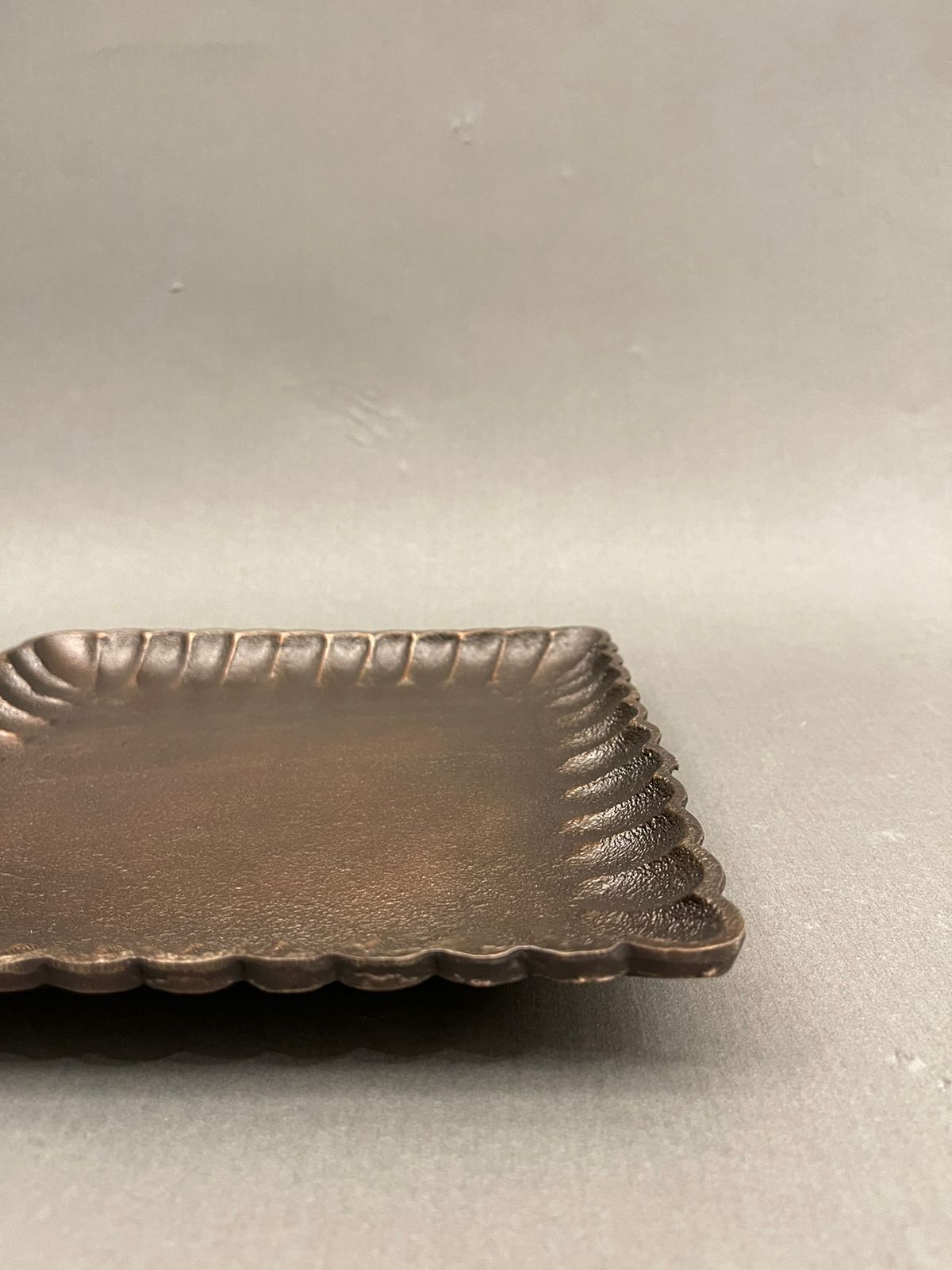 Scallop Metal Tray