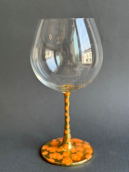 Gin/red wine goblets orange flower