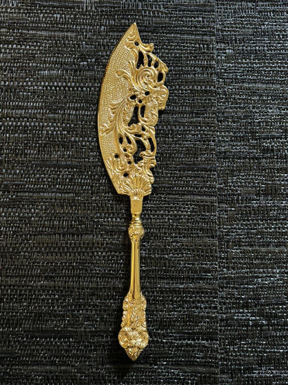 Belek Brass Serve Knife, gold